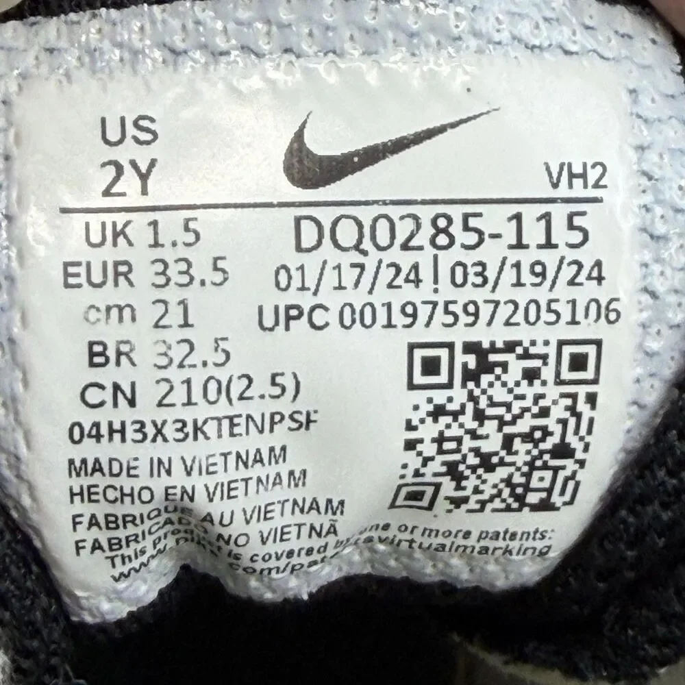 Nike Air Max Shoes Boys Size 2Y White Black Green Running Sneakers DQ0285-115